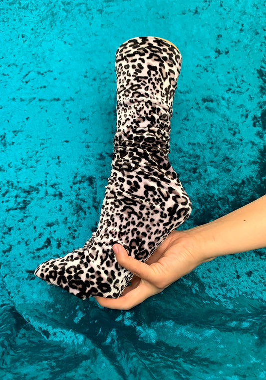 Calcetas “Dorinda" Animal Print Gris