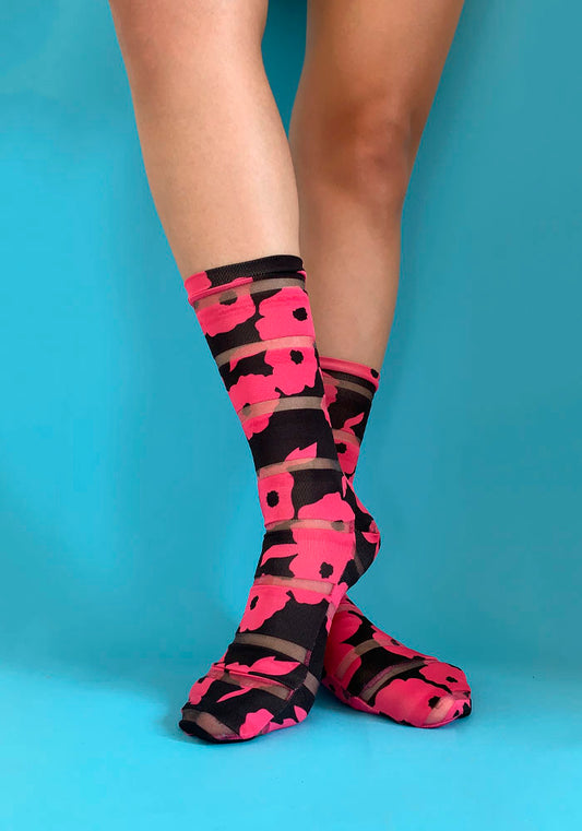 Calcetas “Babi" Color Negro con Fucsia