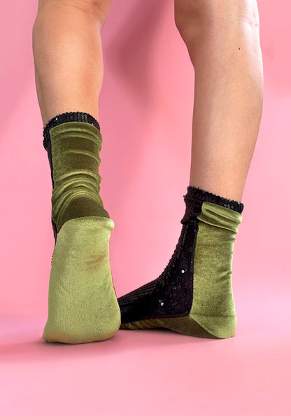 Calcetas “Abobora" Color Verde Olivo con Negro